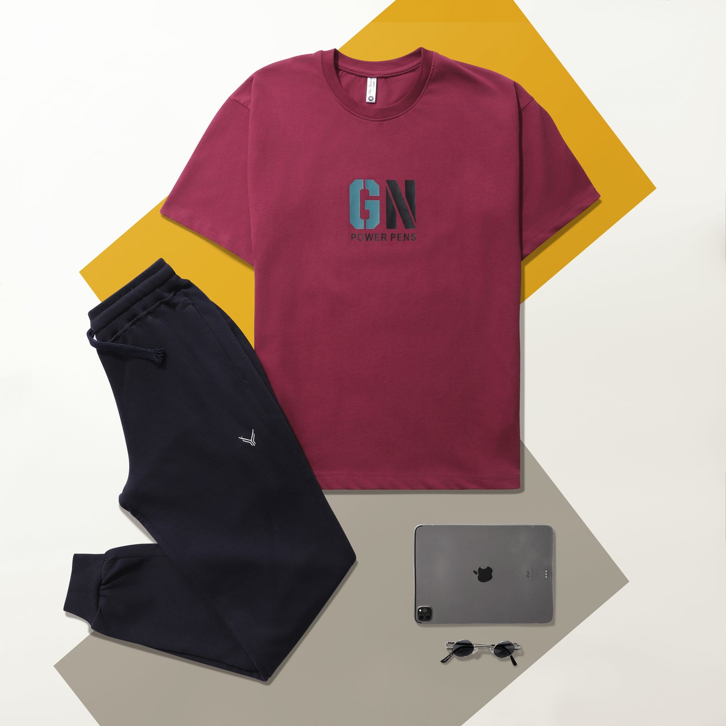 تشيرت GN نبيتي × بنطلون كحلي